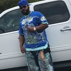 Meet your Posher, Warren